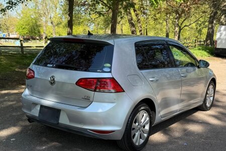2014 Volkswagen Golf photo 5