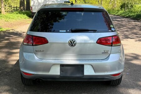 2014 Volkswagen Golf photo 9