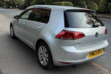 2014 Volkswagen Golf photo 6