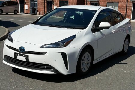 Toyota Prius photo 2