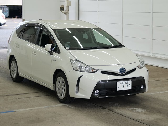2020 Toyota Prius Alpha Prius Alpha 7 Seats for sale at Japan Car Importers