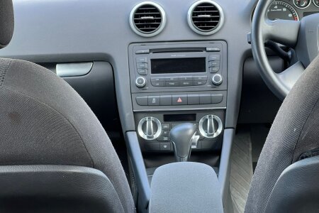2010 Audi A3 photo 12
