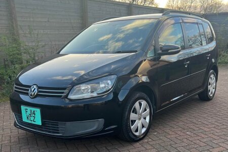 Volkswagon Touran photo 2