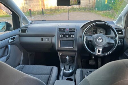 2014 Volkswagon Touran photo 5