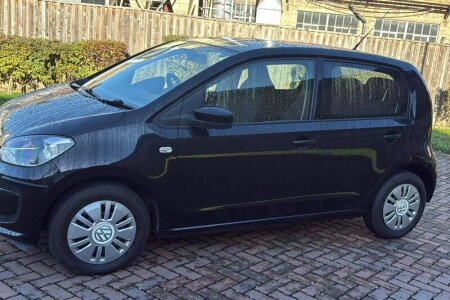Volkswagon UP photo 5