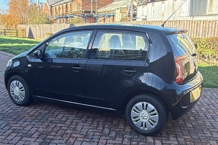 Volkswagon UP photo 7