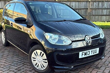 Volkswagon UP photo 2