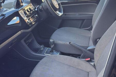 Volkswagon UP photo 13