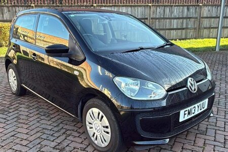 Volkswagon UP photo 4