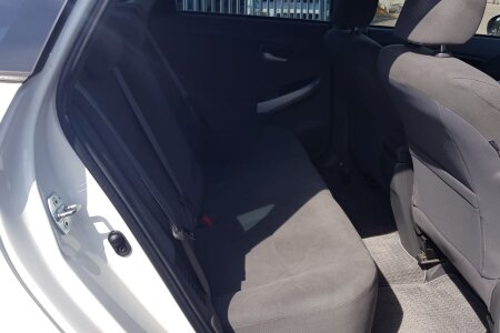 2011 Toyota Prius photo 9