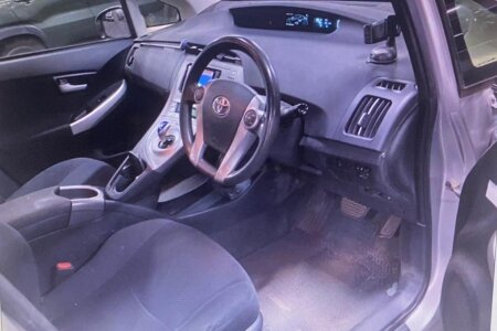 Toyota Prius photo 3