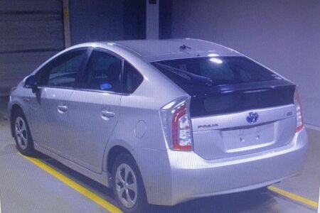 Toyota Prius photo 7