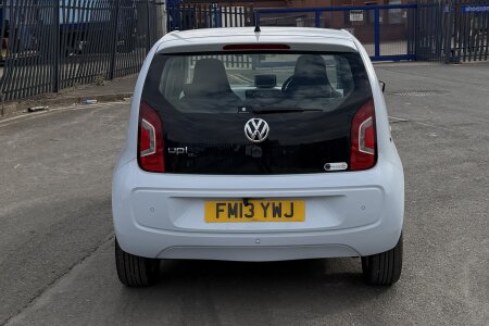 2013 Volkswagon Up! photo 8