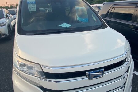 2018 Toyota Noah photo 11
