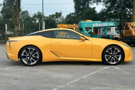 2018 LEXUS LC500 photo 5
