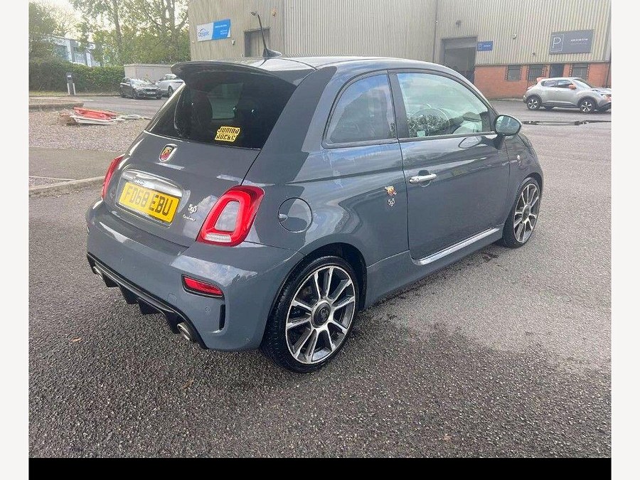 2019 Abarth 595 photo 4