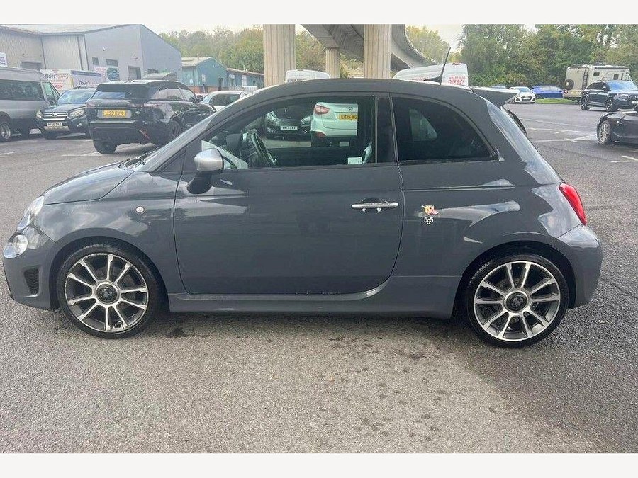 2019 Abarth 595 photo 2