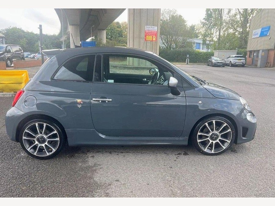 2019 Abarth 595 photo 3