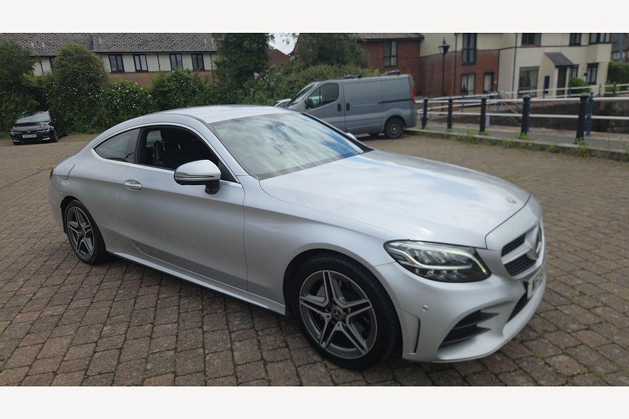 2019 Mercedes-Benz C Class photo 3