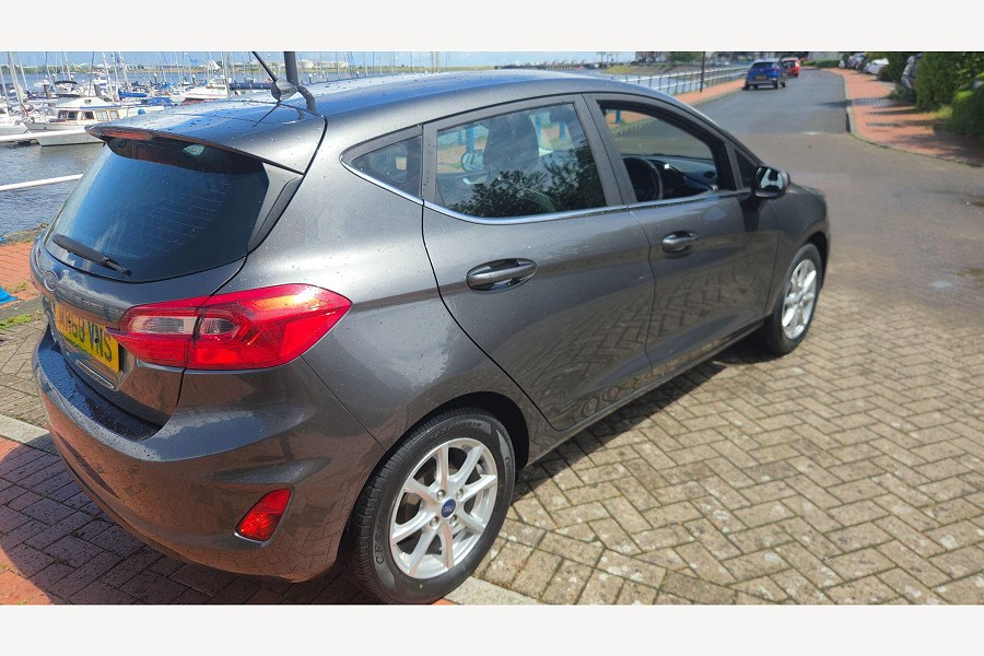 2019 Ford Fiesta photo 12