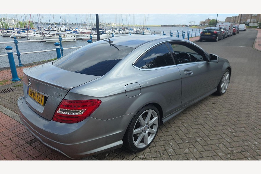 2014 Mercedes-Benz C Class photo 14