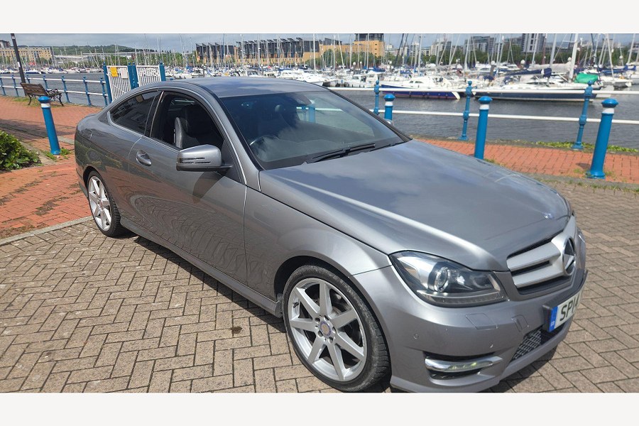 2014 Mercedes-Benz C Class photo 3
