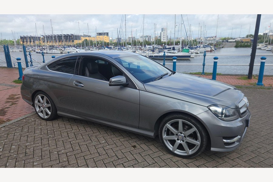 2014 Mercedes-Benz C Class photo 12
