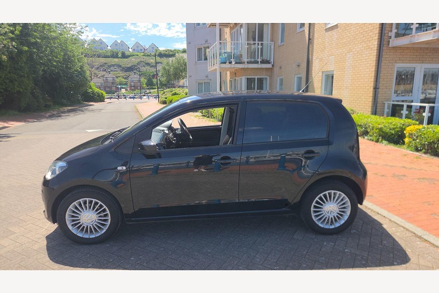 2013 Volkswagen up! photo 6