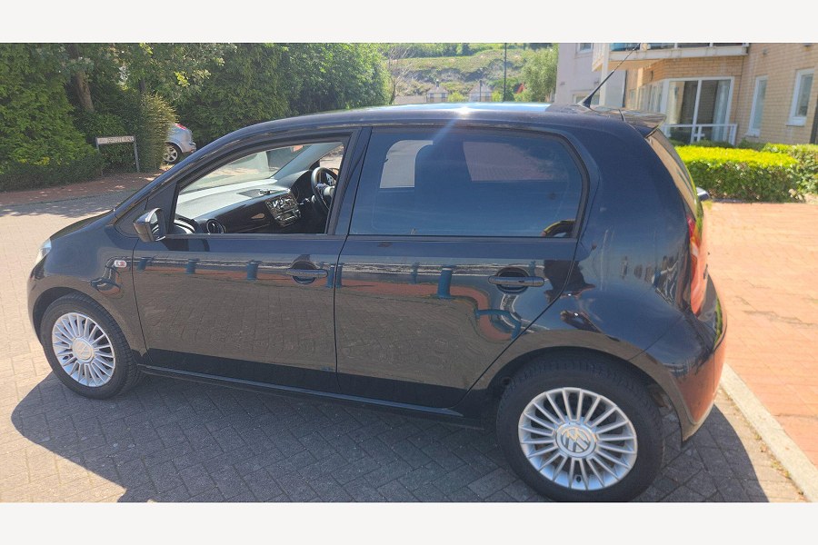 2013 Volkswagen up! photo 5