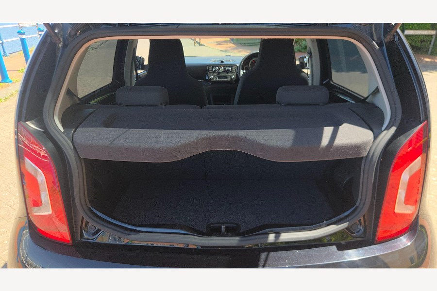 2013 Volkswagen up! photo 14