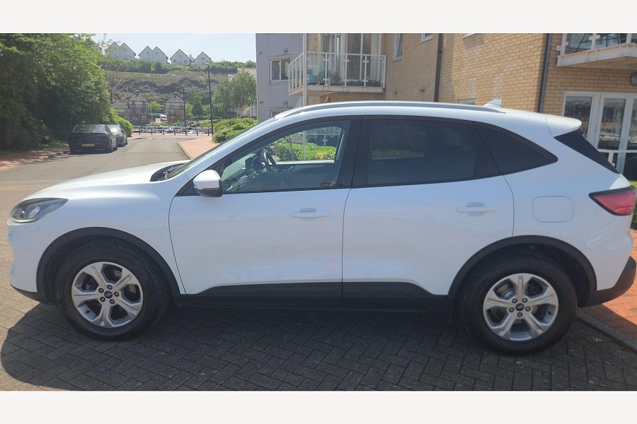 2021 Ford Kuga photo 9