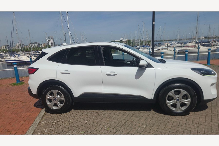 2021 Ford Kuga photo 14