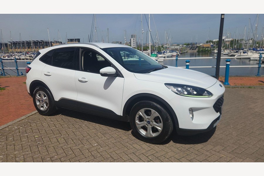 2021 Ford Kuga photo 3