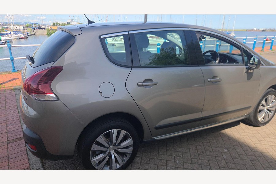 2016 Peugeot 3008 photo 14