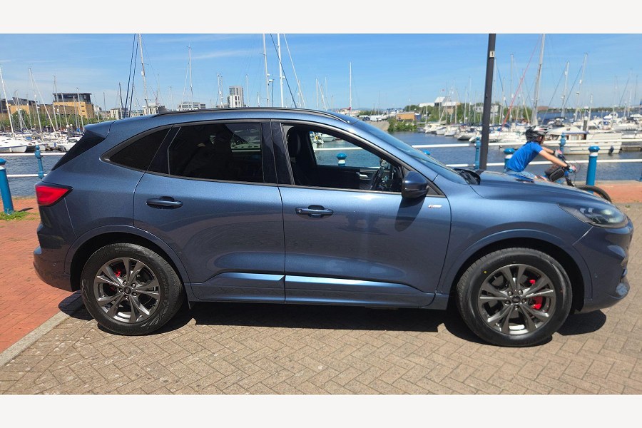2021 Ford Kuga photo 13