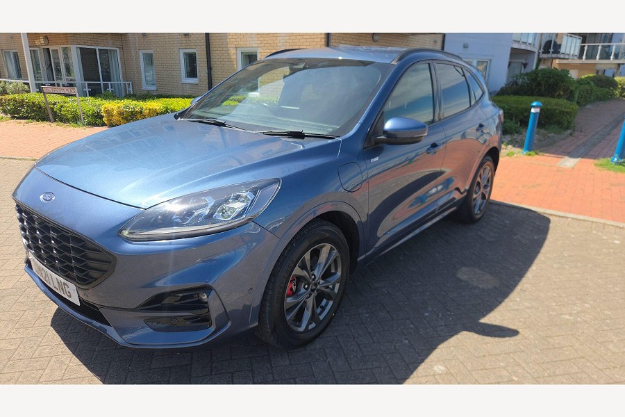2021 Ford Kuga photo 4