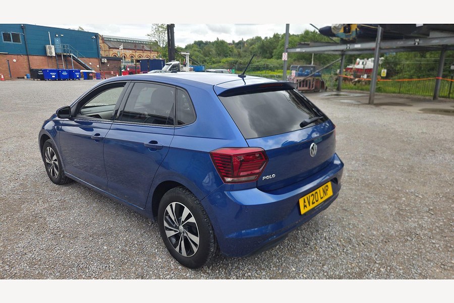 2020 Volkswagen Polo photo 14