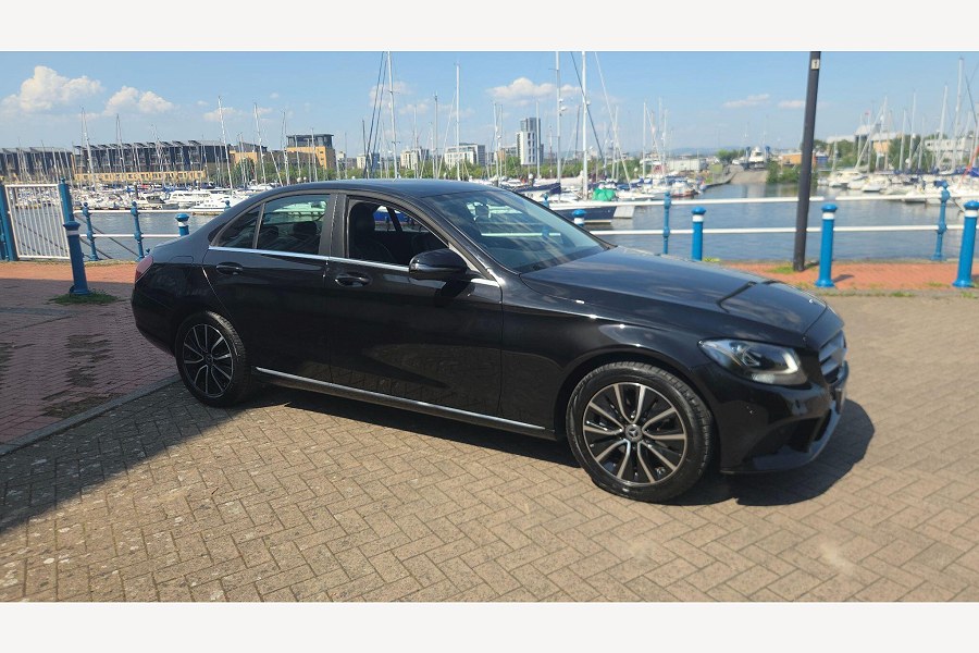 Mercedes-Benz C Class photo 2