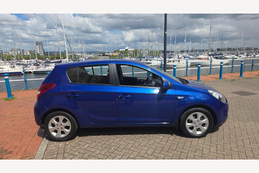 2010 Hyundai i20 photo 12