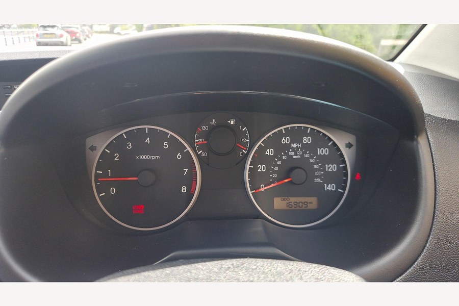 2010 Hyundai i20 photo 13