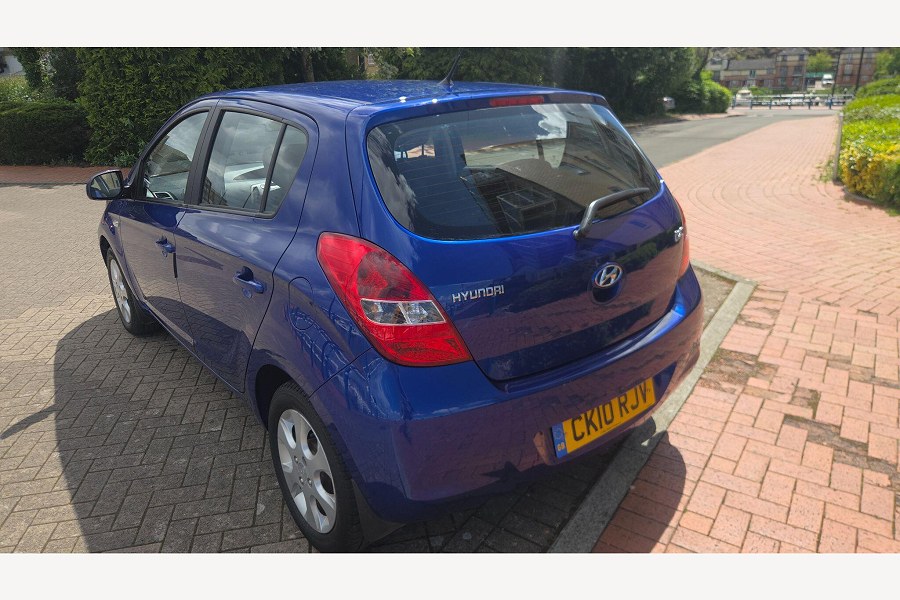 2010 Hyundai i20 photo 9