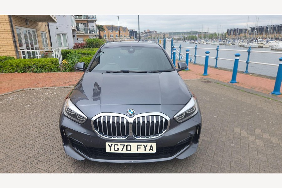 2020 BMW 1 Series photo 5