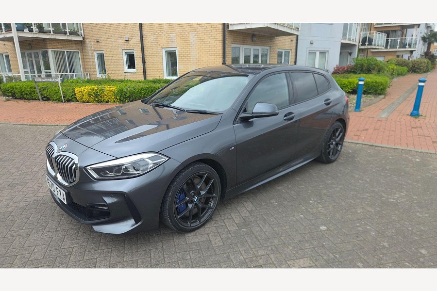 2020 BMW 1 Series photo 7