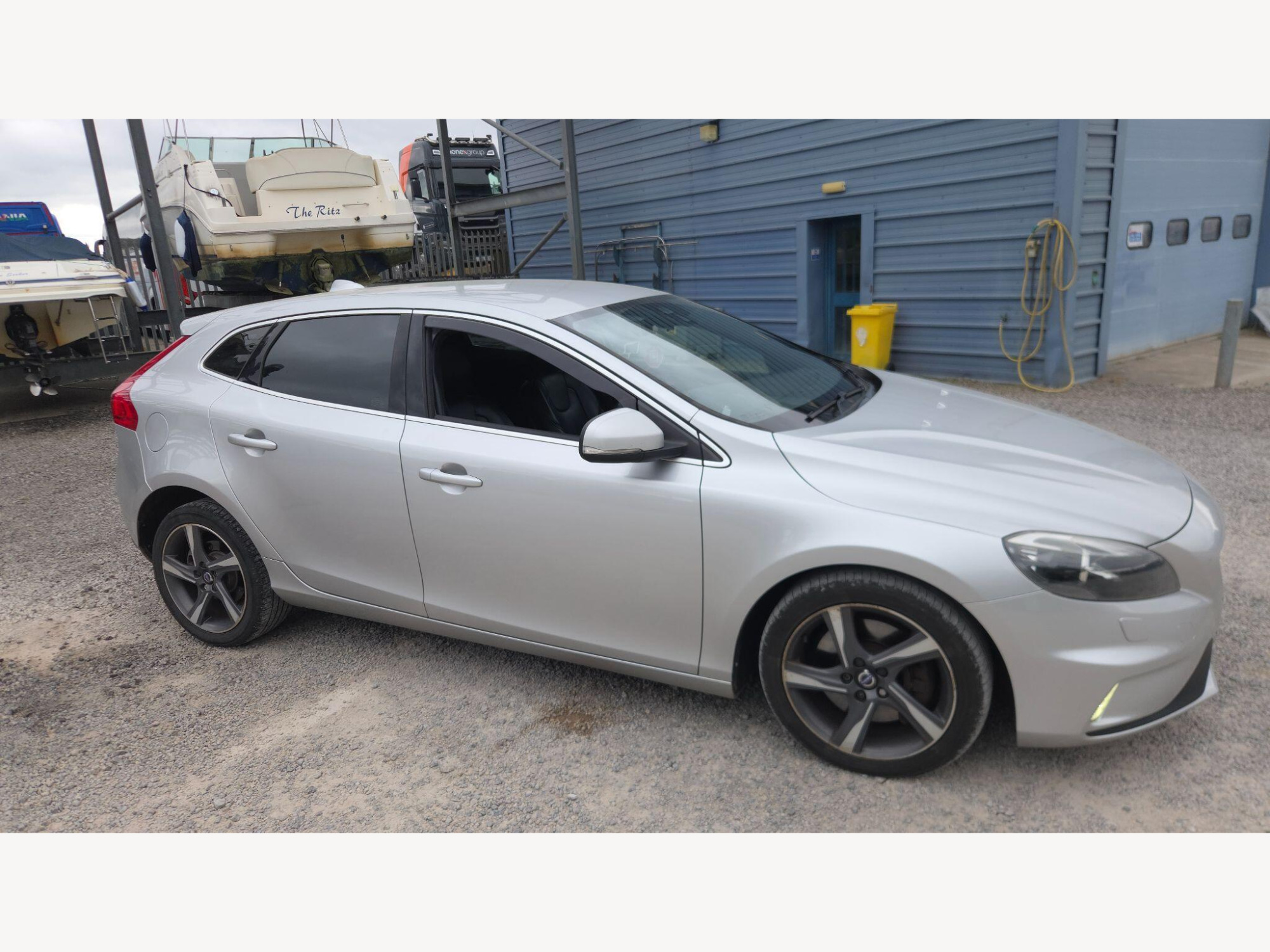 2016 Volvo V40 2.0 D2 R-Design Lux Auto Euro 6 (s/s) 5dr for sale at JRP Automotive