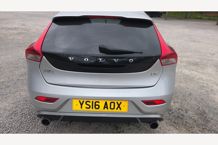 2016 Volvo V40 photo 11
