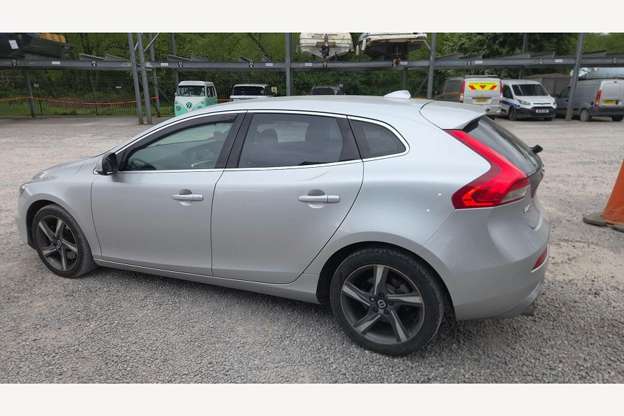 2016 Volvo V40 photo 8