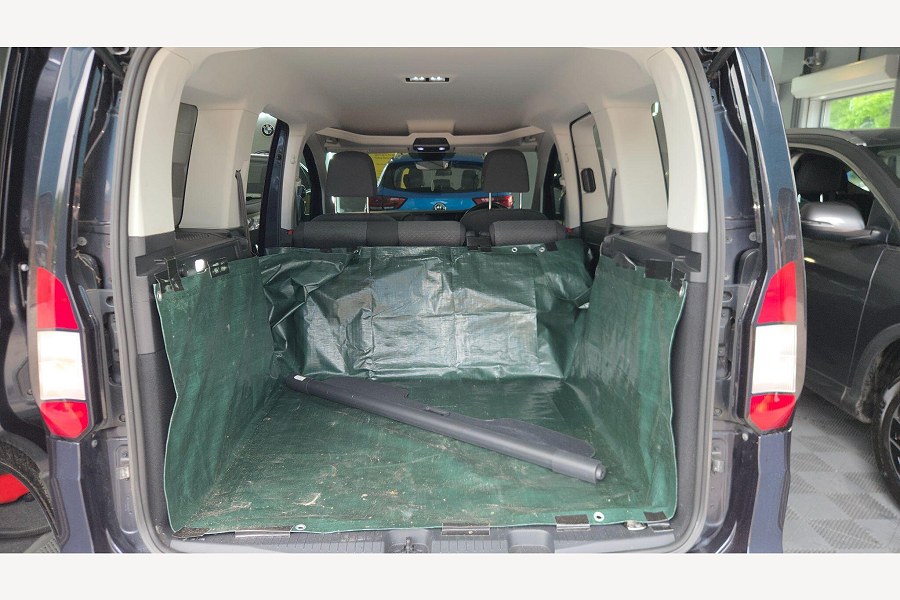 2022 Ford Tourneo Connect photo 13