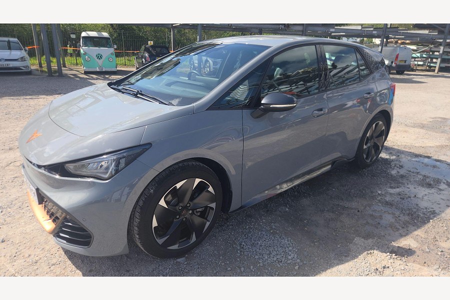 2025 CUPRA Born photo 5