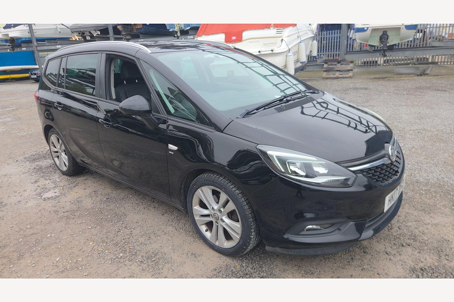 2017 Vauxhall Zafira Tourer photo 3