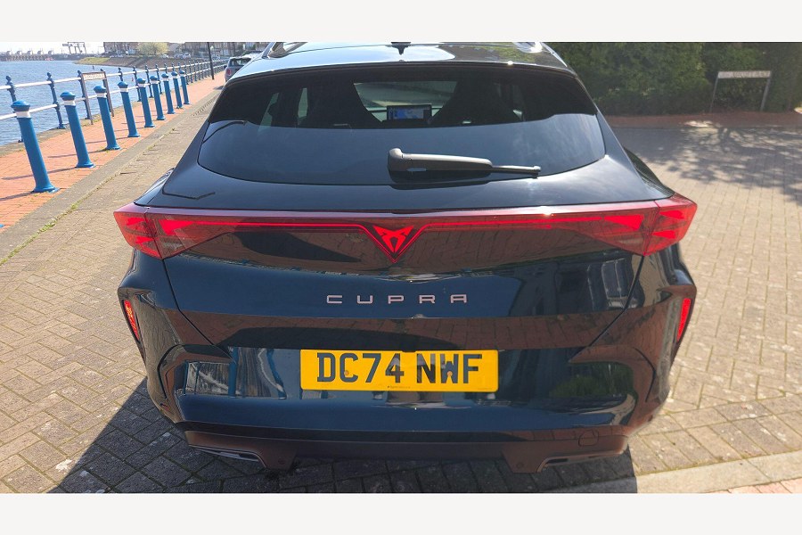 2025 CUPRA Formentor photo 13